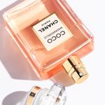 chanel-cocomadempposelle-1